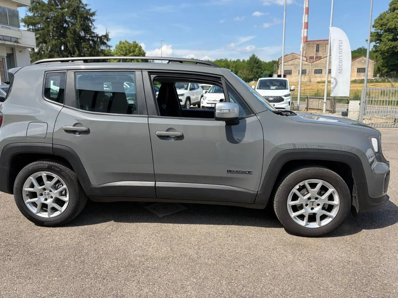 Jeep Renegade PROMO 1.6 mjt Limited 2wd 130cv foto 4