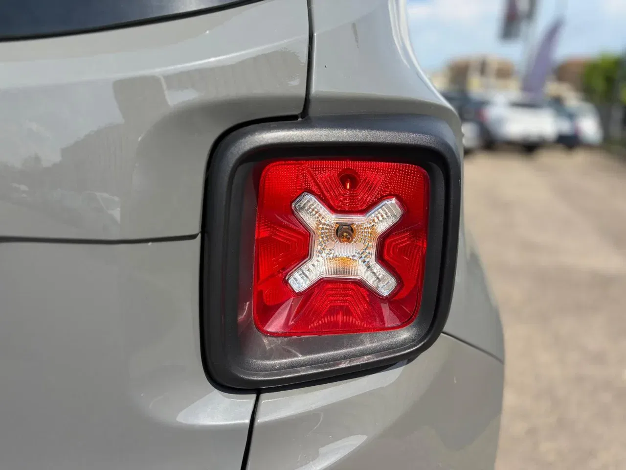 Jeep Renegade PROMO 1.6 mjt Limited 2wd 130cv foto 17