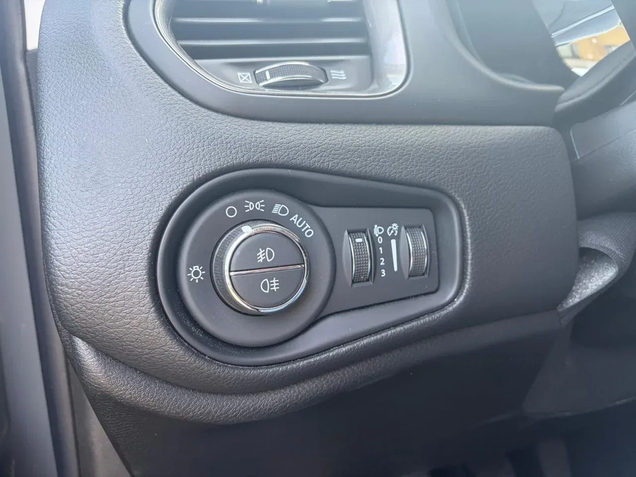 Jeep Renegade PROMO 1.6 mjt Limited 2wd 130cv foto 20