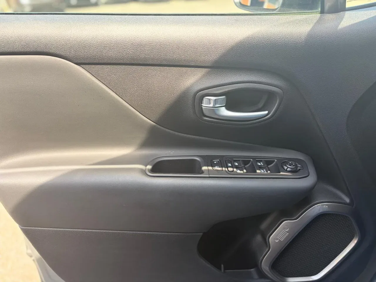 Jeep Renegade PROMO 1.6 mjt Limited 2wd 130cv foto 37