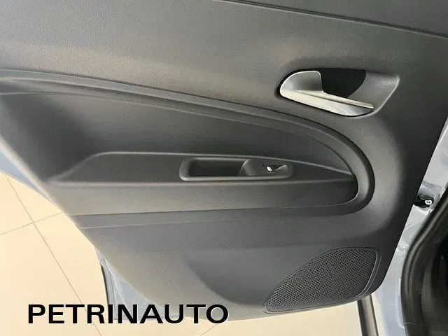 JEEP Avenger 1.2 Turbo MHEV DCT Longitude+Pack Winter Nazionale foto 13