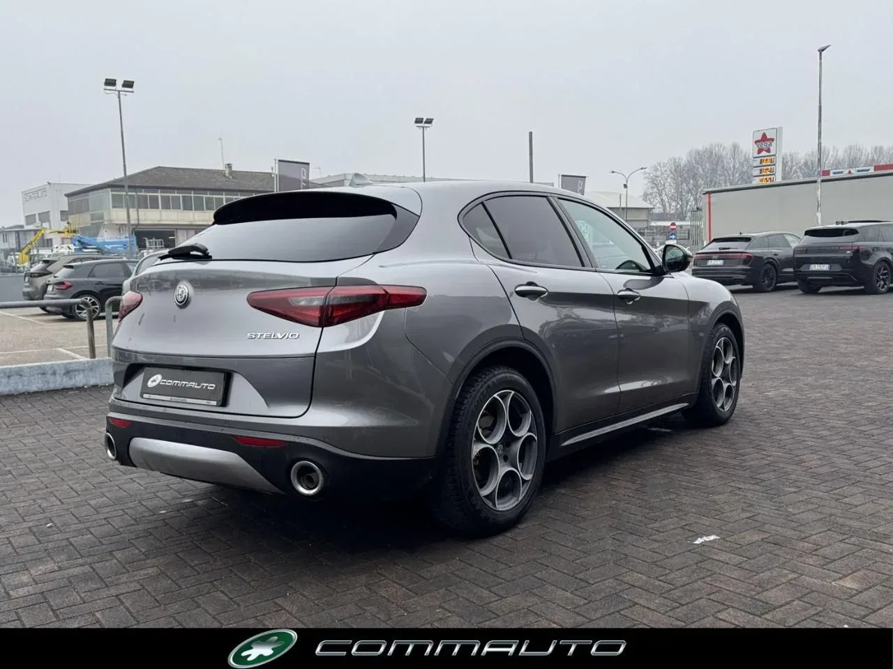 Alfa Romeo Stelvio 2.2 Turbodiesel 190 CV AT8 RWD Business foto 2