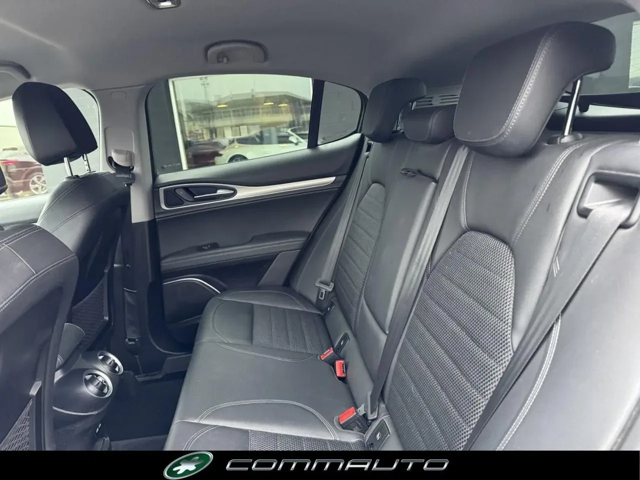 Alfa Romeo Stelvio 2.2 Turbodiesel 190 CV AT8 RWD Business foto 24