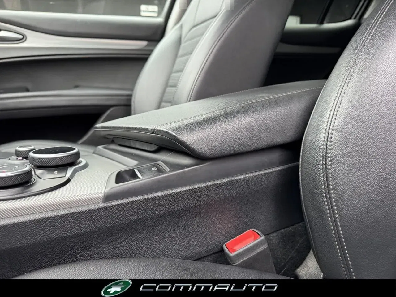 Alfa Romeo Stelvio 2.2 Turbodiesel 190 CV AT8 RWD Business foto 23