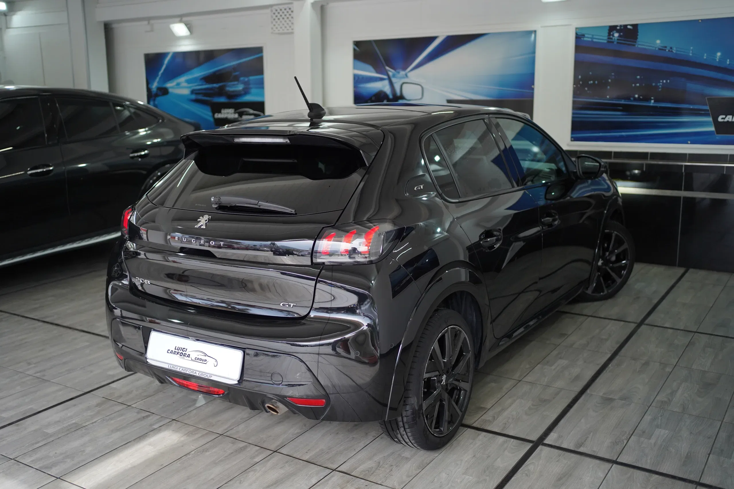 Peugeot 208 PureTech 100 GT + tetto panoramico foto 16