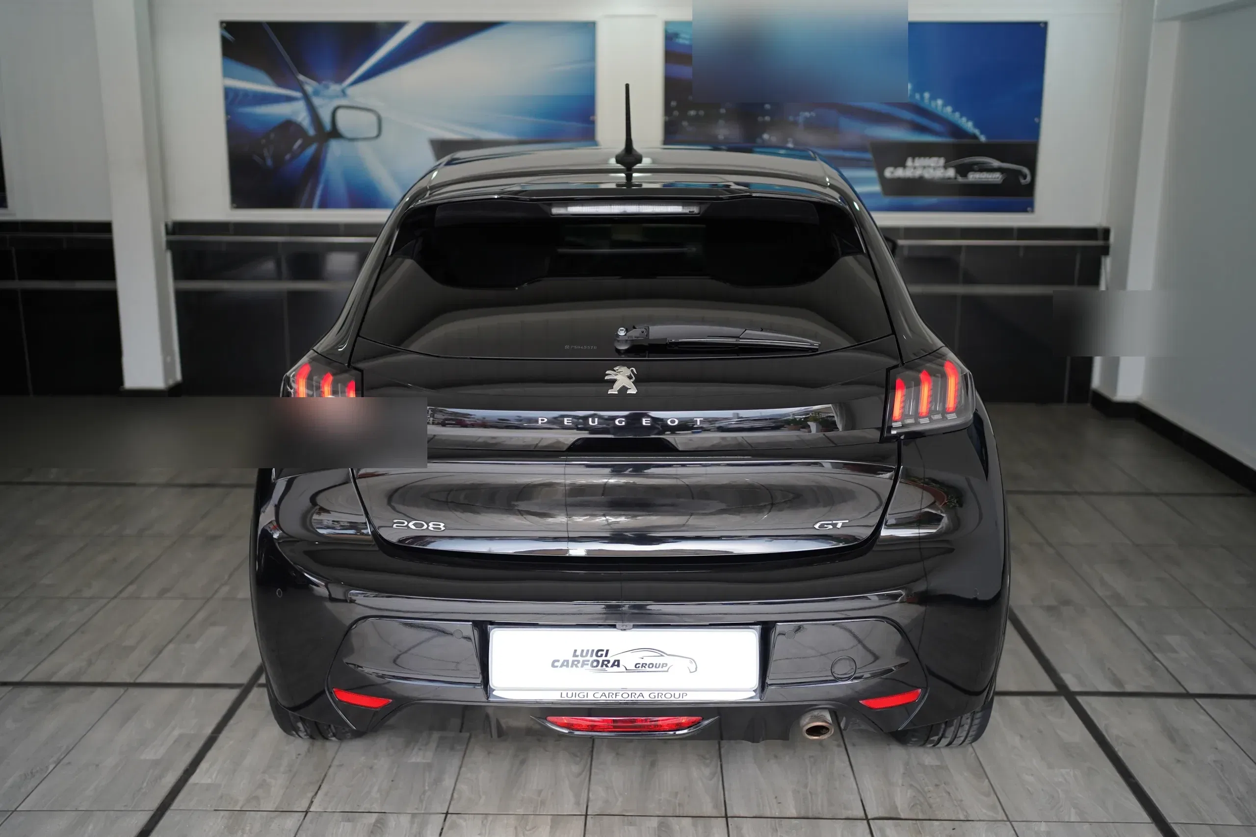 Peugeot 208 PureTech 100 GT + tetto panoramico foto 17