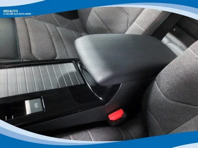 CITROEN C4 1.2 PureTech 130cv Plus EAT8 EU6 foto 9