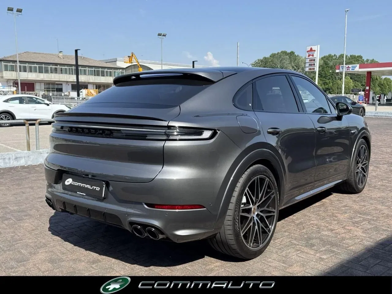 Porsche Cayenne Coupé 3.0 V6 E-Hybrid foto 4