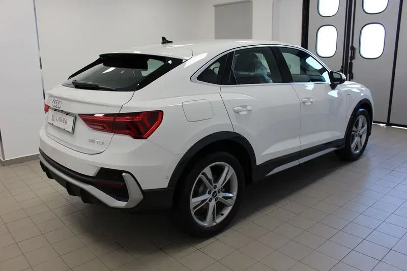Audi Q3 SPB 35 TDI S tronic S line edition foto 4