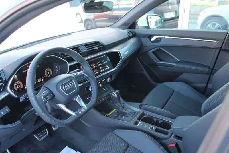 Audi Q3 SPB 35 TDI S tronic S line edition foto 7