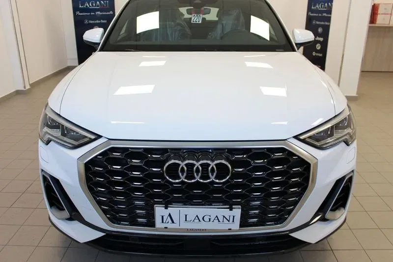 Audi Q3 SPB 35 TDI S tronic S line edition foto 2