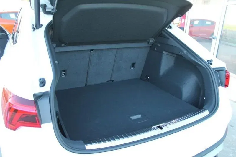 Audi Q3 SPB 35 TDI S tronic S line edition foto 33