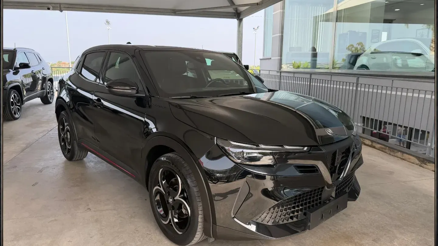 Alfa Romeo Junior 1.2 145 CV Hybrid eDCT6 Speciale