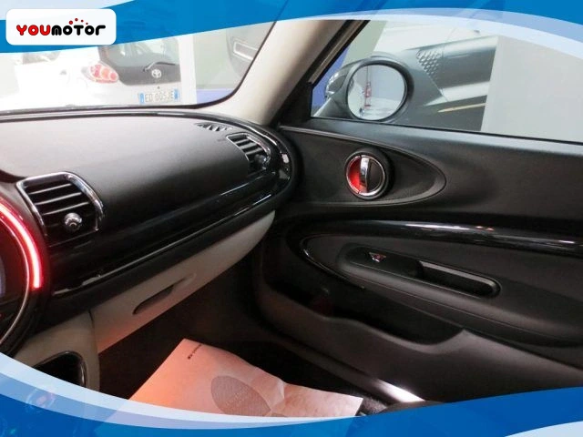 MINI Cooper D Clubman 2.0 150 CV AUT EU6B DPF foto 10