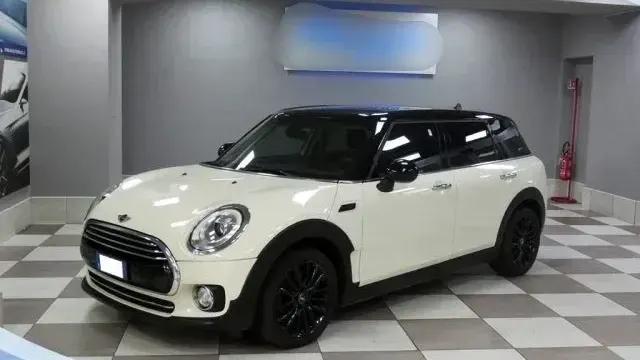 MINI Cooper D Clubman 2.0 150 CV AUT EU6B DPF