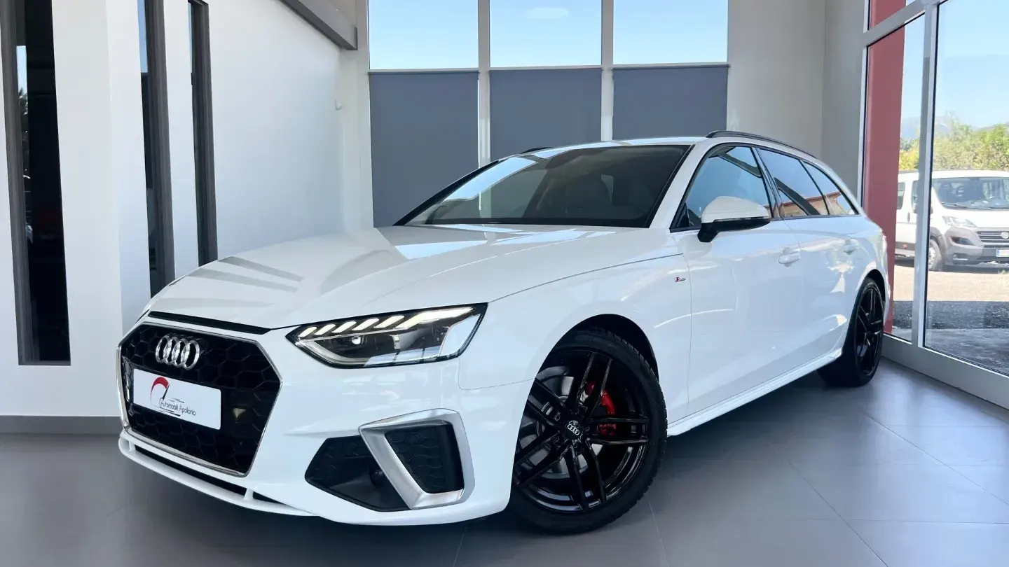 Audi A4 35 TDI 163CV S-LINE