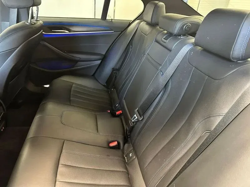 BMW 520 d 48V Msport XDrive foto 9