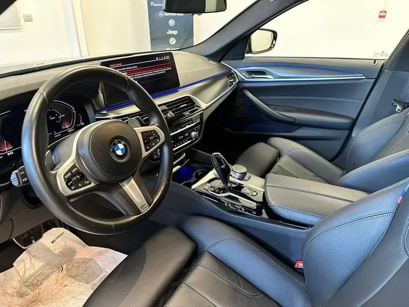 BMW 520 d 48V Msport XDrive foto 7