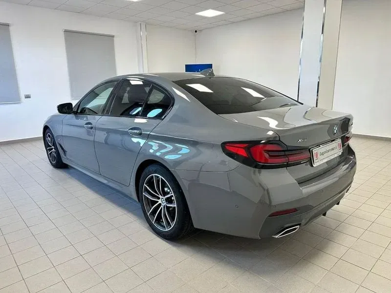 BMW 520 d 48V Msport XDrive foto 6
