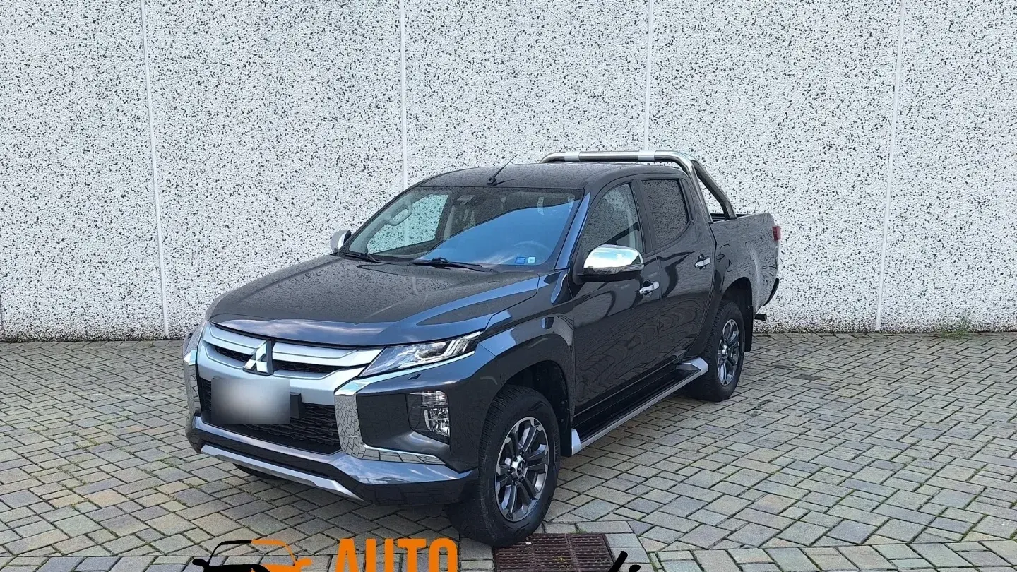Mitsubishi L200 2.3 D DoubleCab 4x4 AUTO RIDOTTE BLOCCAGGIO