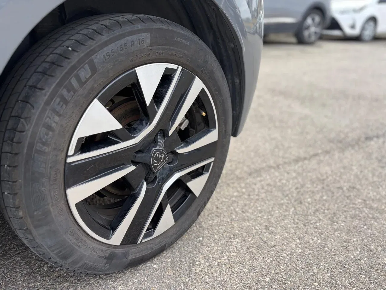 Peugeot 208 PROMO 1.2 puretech Allure s&s 100cv foto 13
