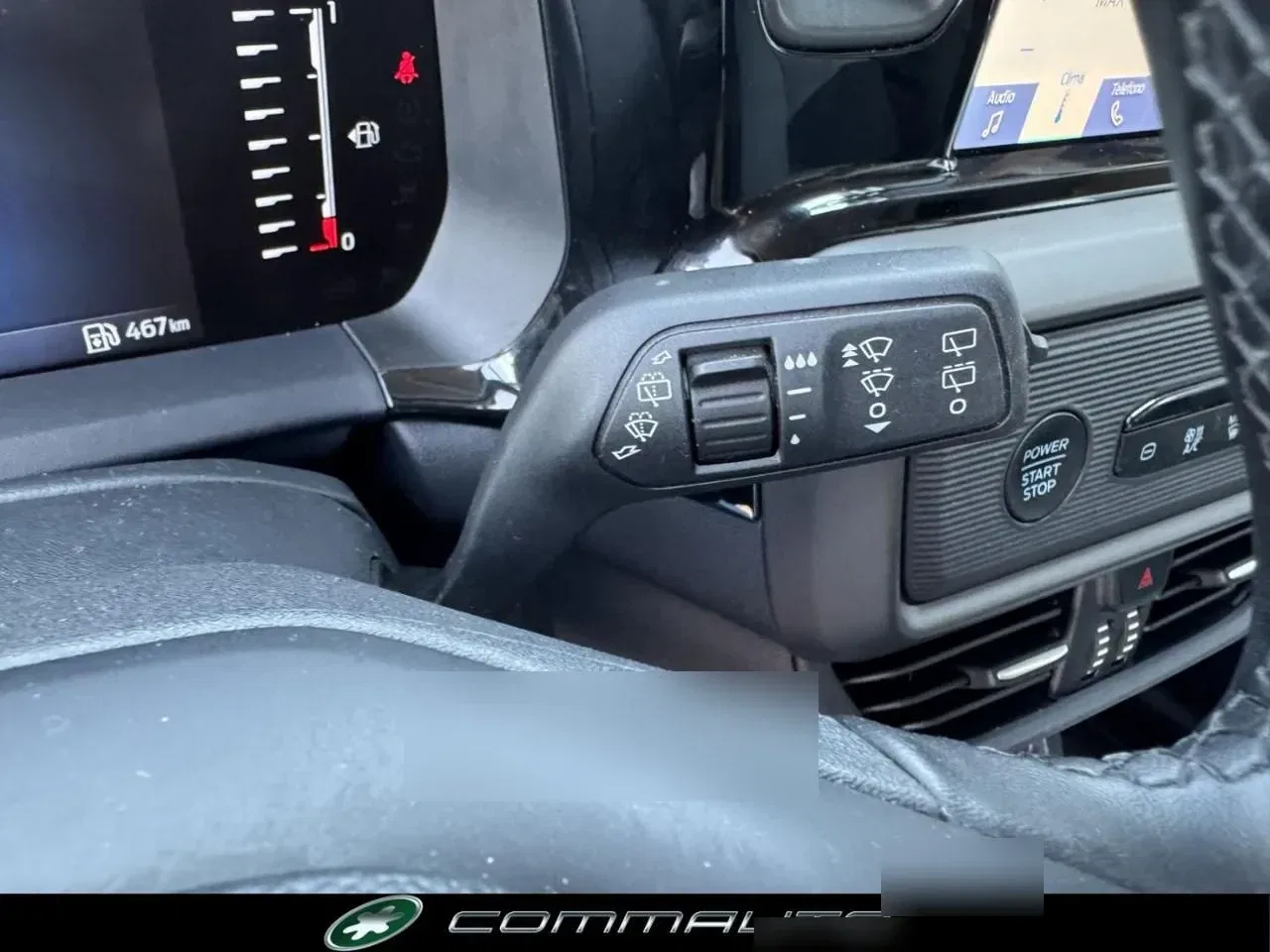Ford Tourneo Courier 1.0 EcoBoost Titanium foto 14