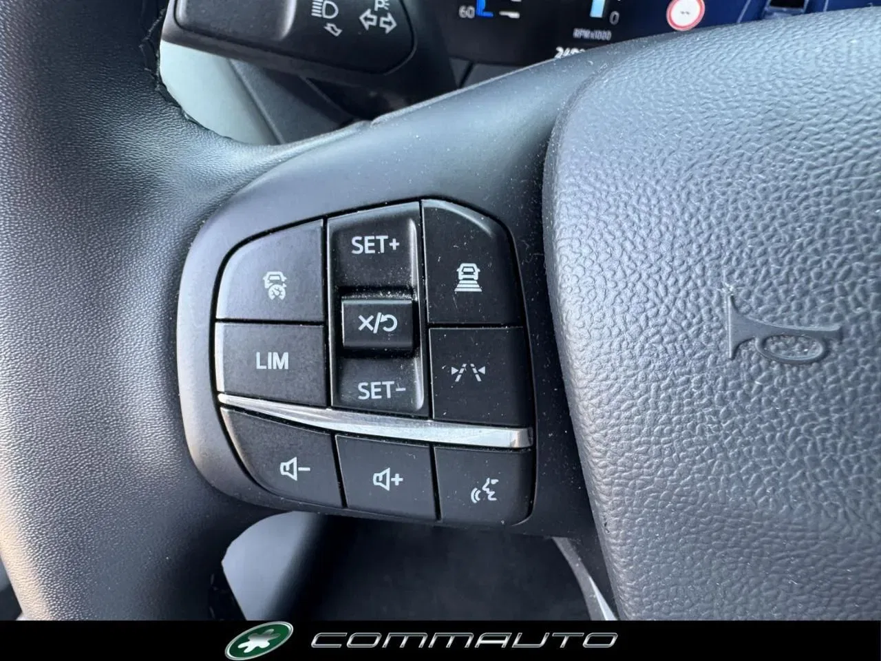 Ford Tourneo Courier 1.0 EcoBoost Titanium foto 16