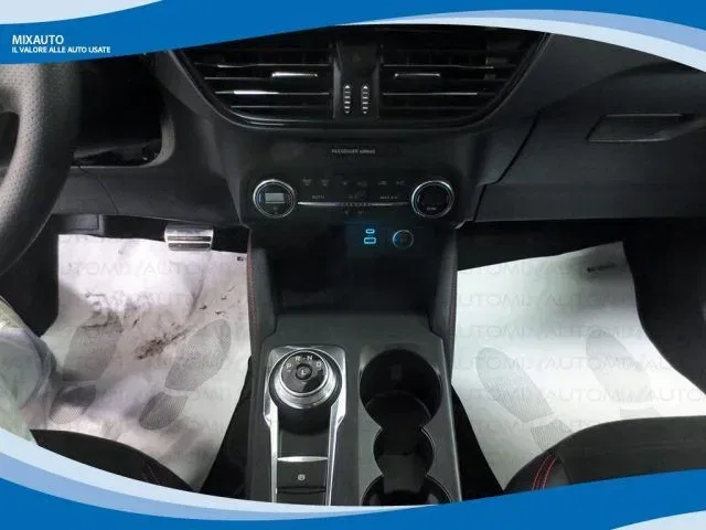 FORD Kuga 2.5 PHEV 225cv 2WD ST Line X AUT EU6 foto 6