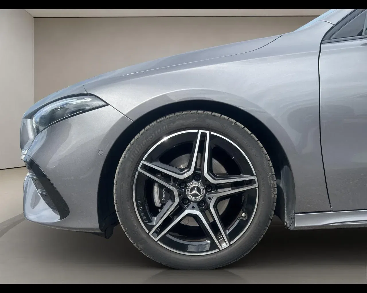 Mercedes-Benz A 180 d Automatic AMG Line Advanced Plus foto 19