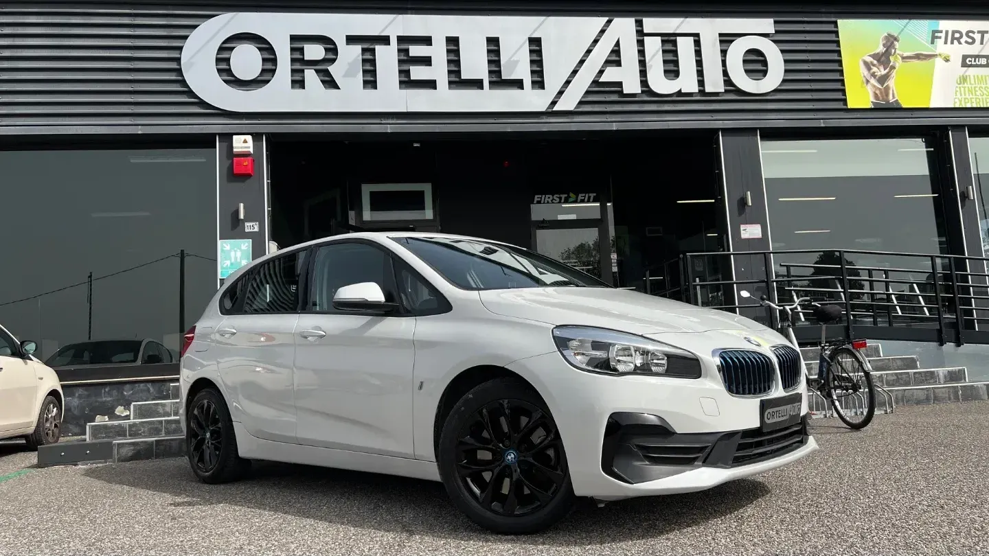 BMW 225xe Active Tourer iPerf.Advantage aut.