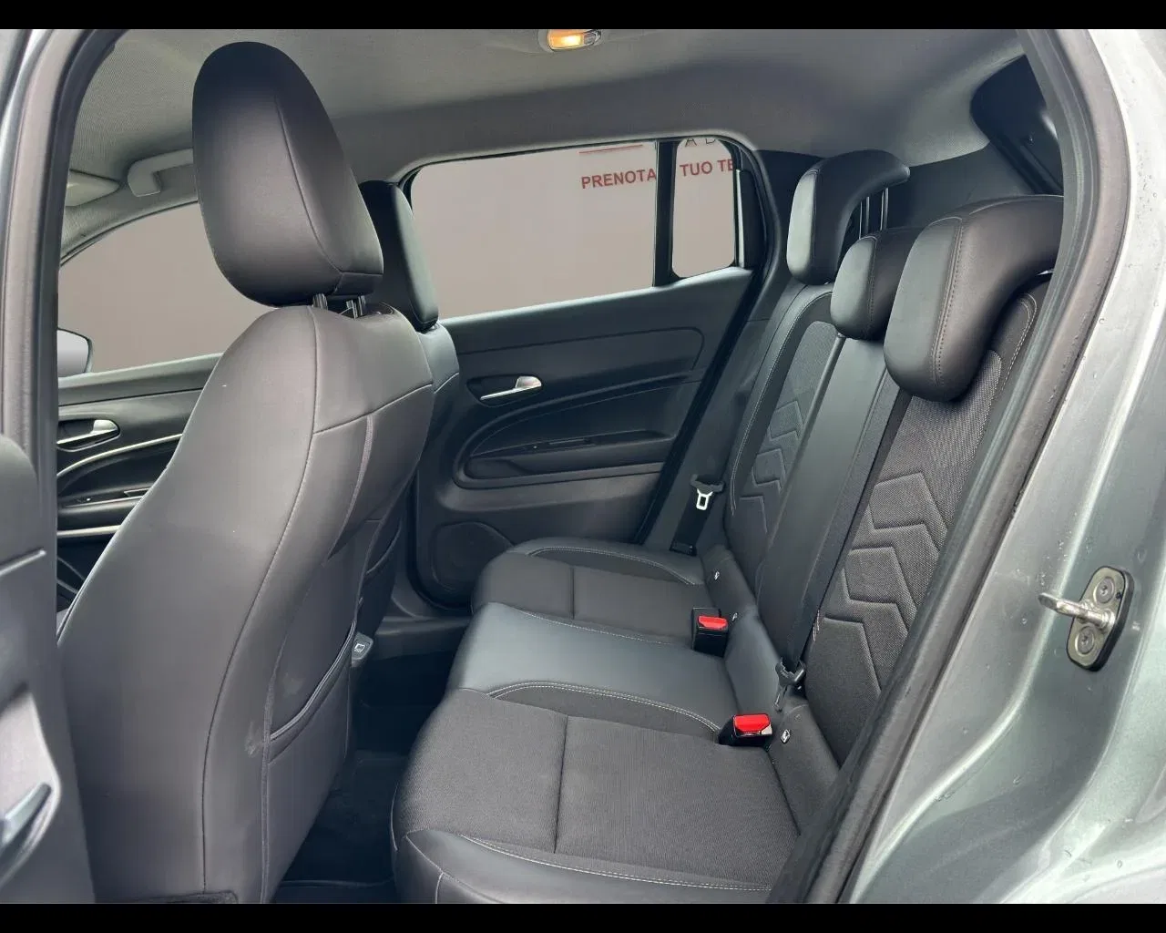 Jeep Avenger 1.2 Turbo 100 CV Altitude foto 15