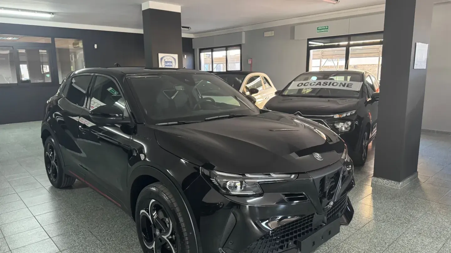 Alfa Romeo Junior 1.2 136 CV Hybrid eDCT6 Speciale
