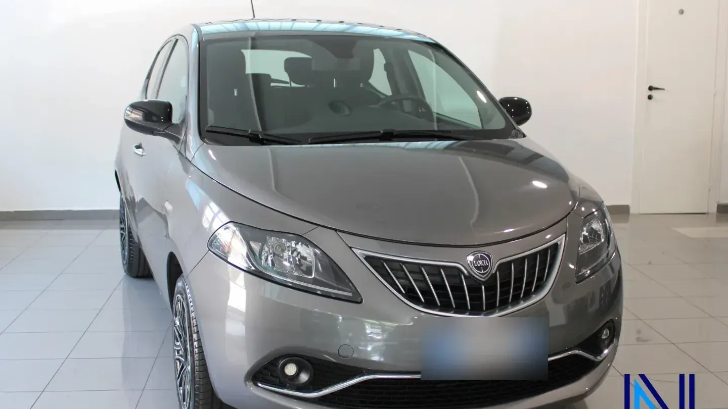 Lancia Ypsilon 1.0 FireFly 5p.S&S Hybryd Gold