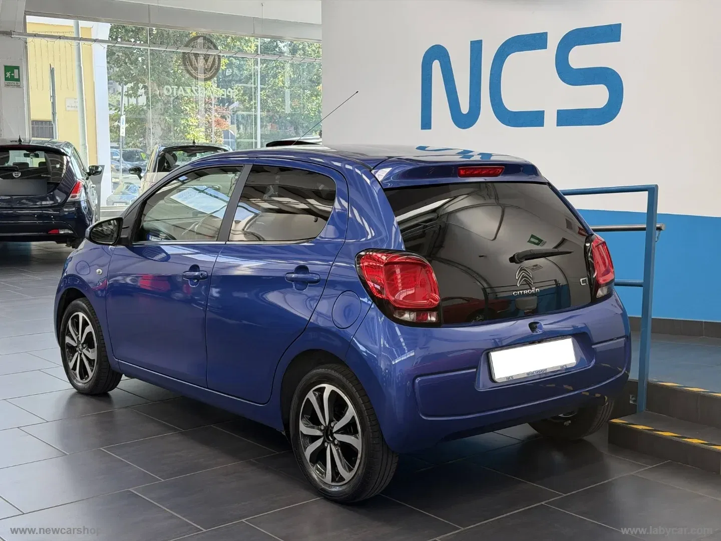 Citroen C1 VTi 72CV Shine NEOPATENTATI foto 2