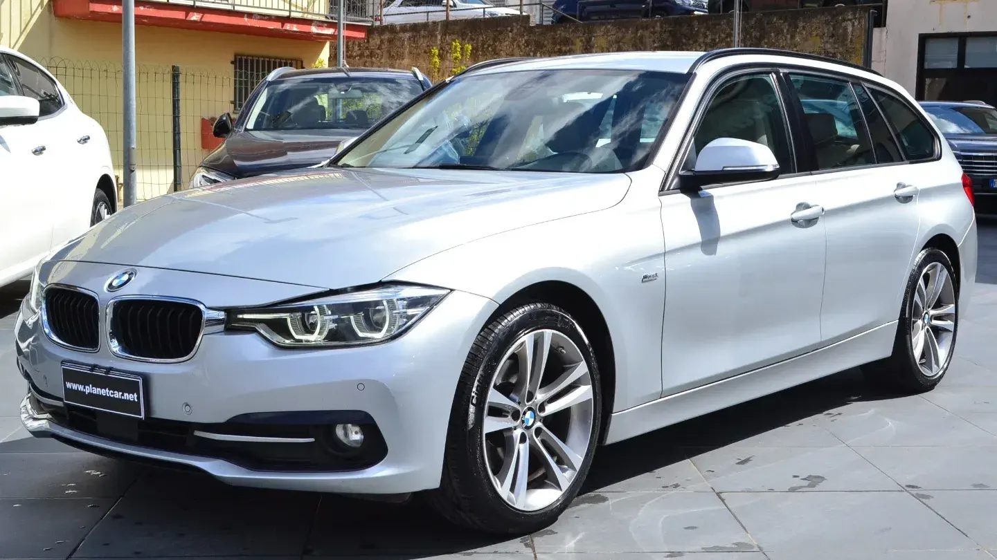 BMW 320d xDrive Touring Sport