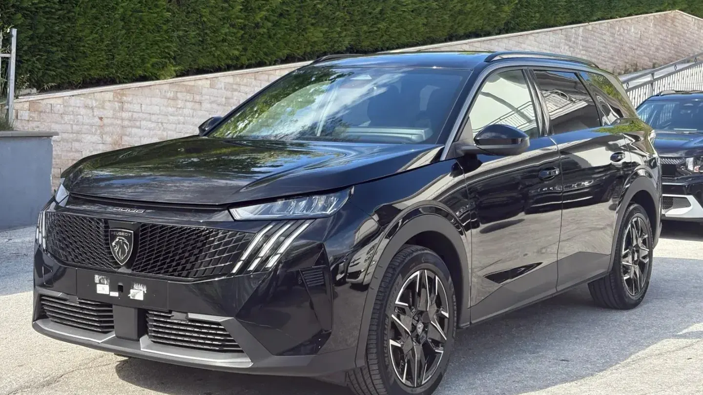 Peugeot 5008 Hybrid 136 e-DCS6 Allure