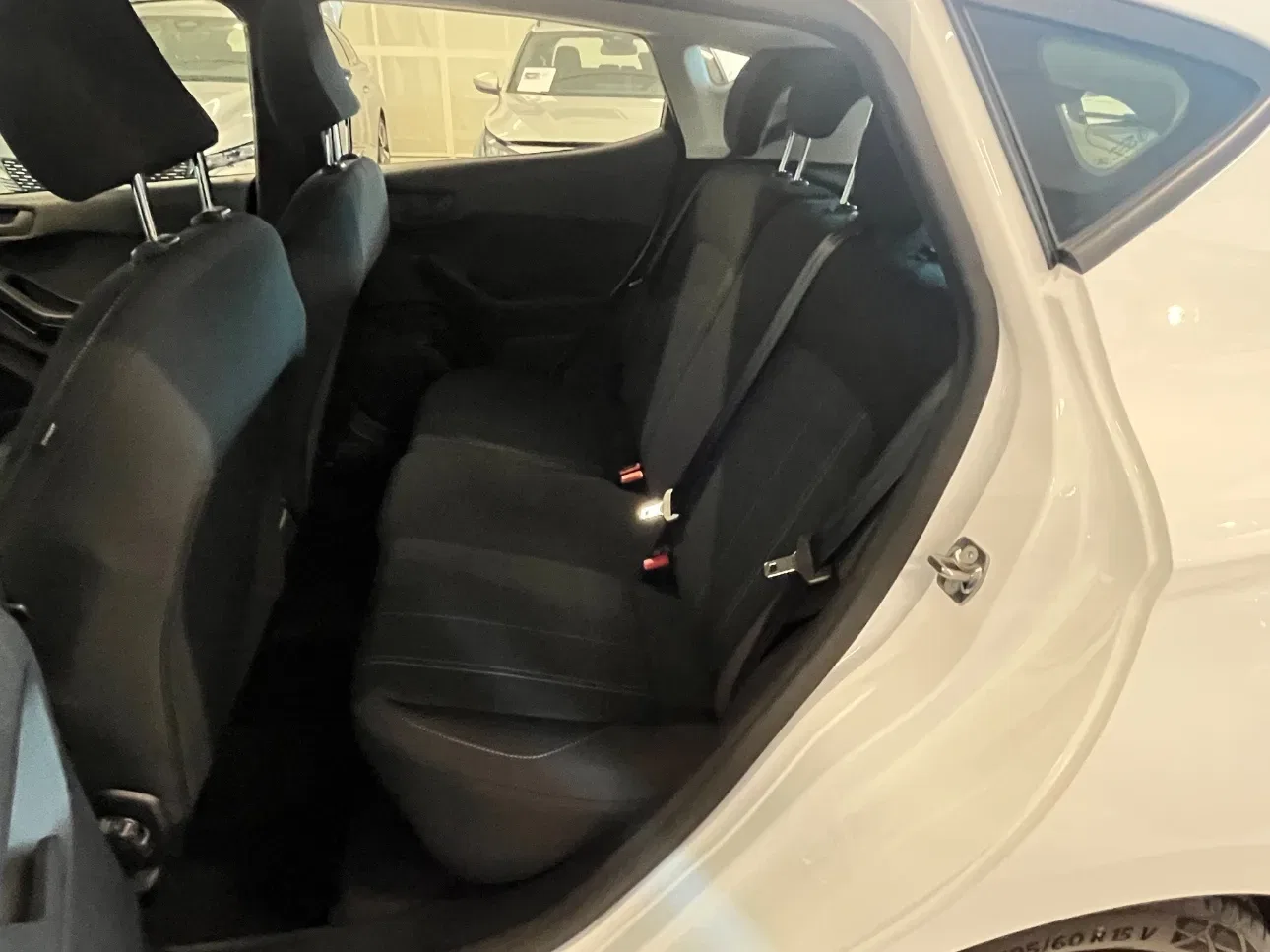 Ford Fiesta 5 Porte Fiesta 5p 1.1 Connect s&s 75cv foto 13