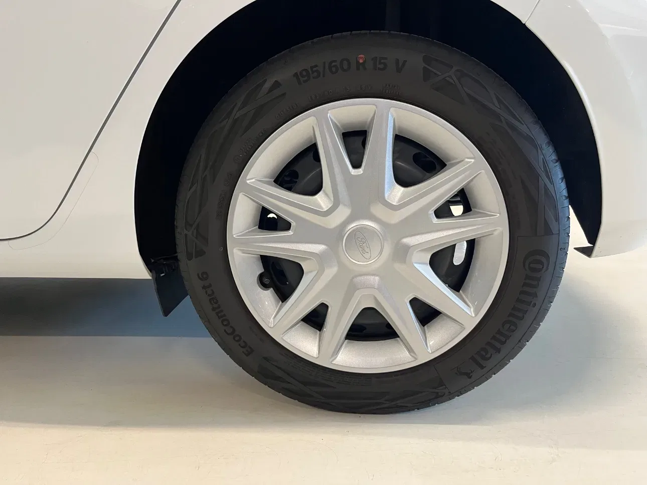 Ford Fiesta 5 Porte Fiesta 5p 1.1 Connect s&s 75cv foto 23