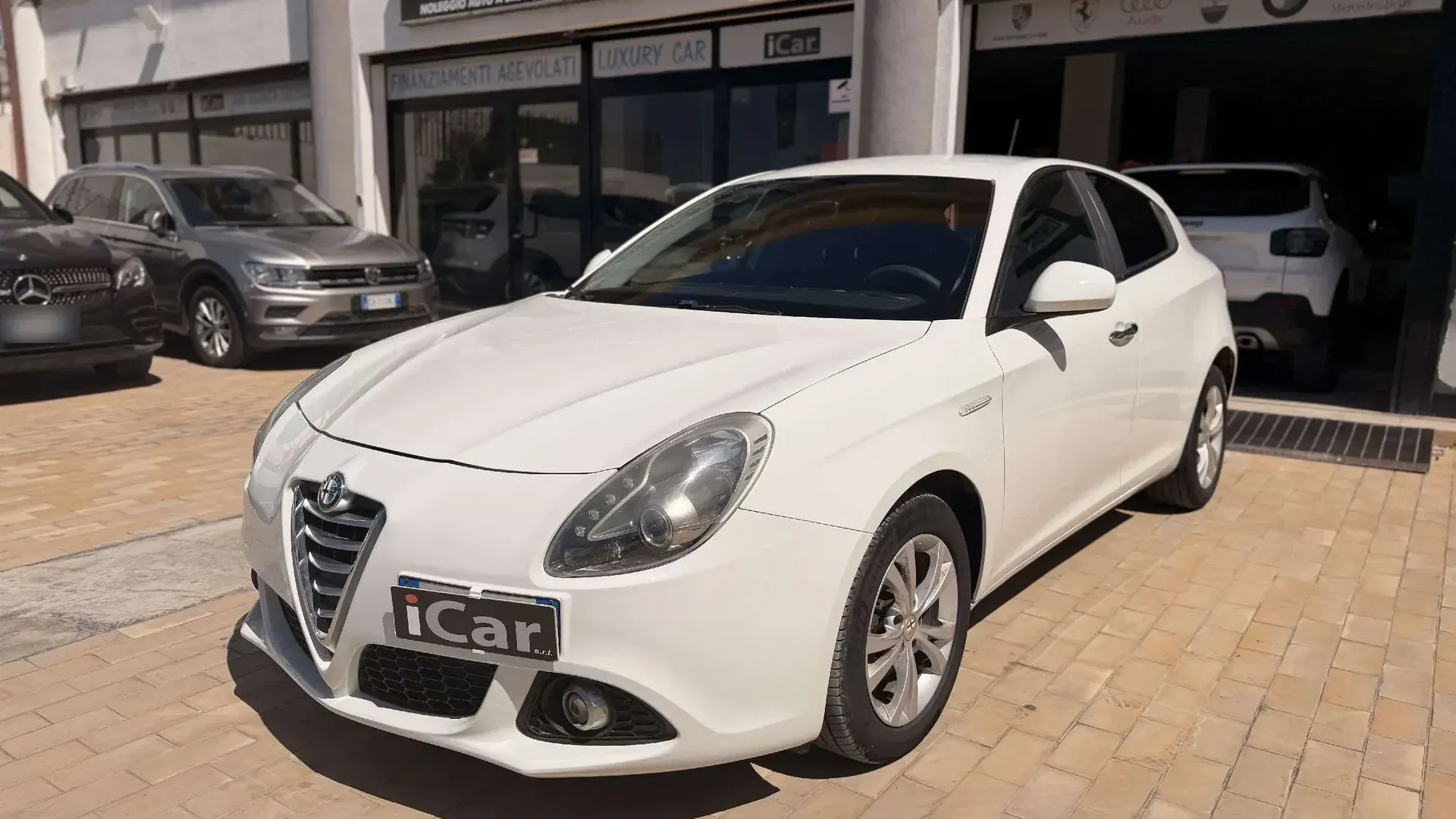 Alfa Romeo Giulietta Giulietta III 2010 1.6 jtdm Exclusive E5