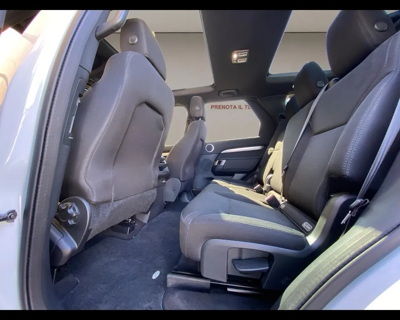 Land Rover Discovery 2.0 SD4 240 CV S foto 15