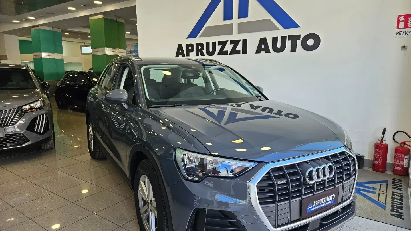 Audi Q3 35 TDI quattro S tronic Business