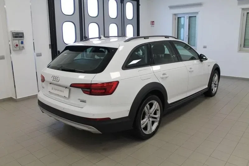 Audi A4 allroad 3.0 TDI 272 CV tiptronic Business Evolution foto 4