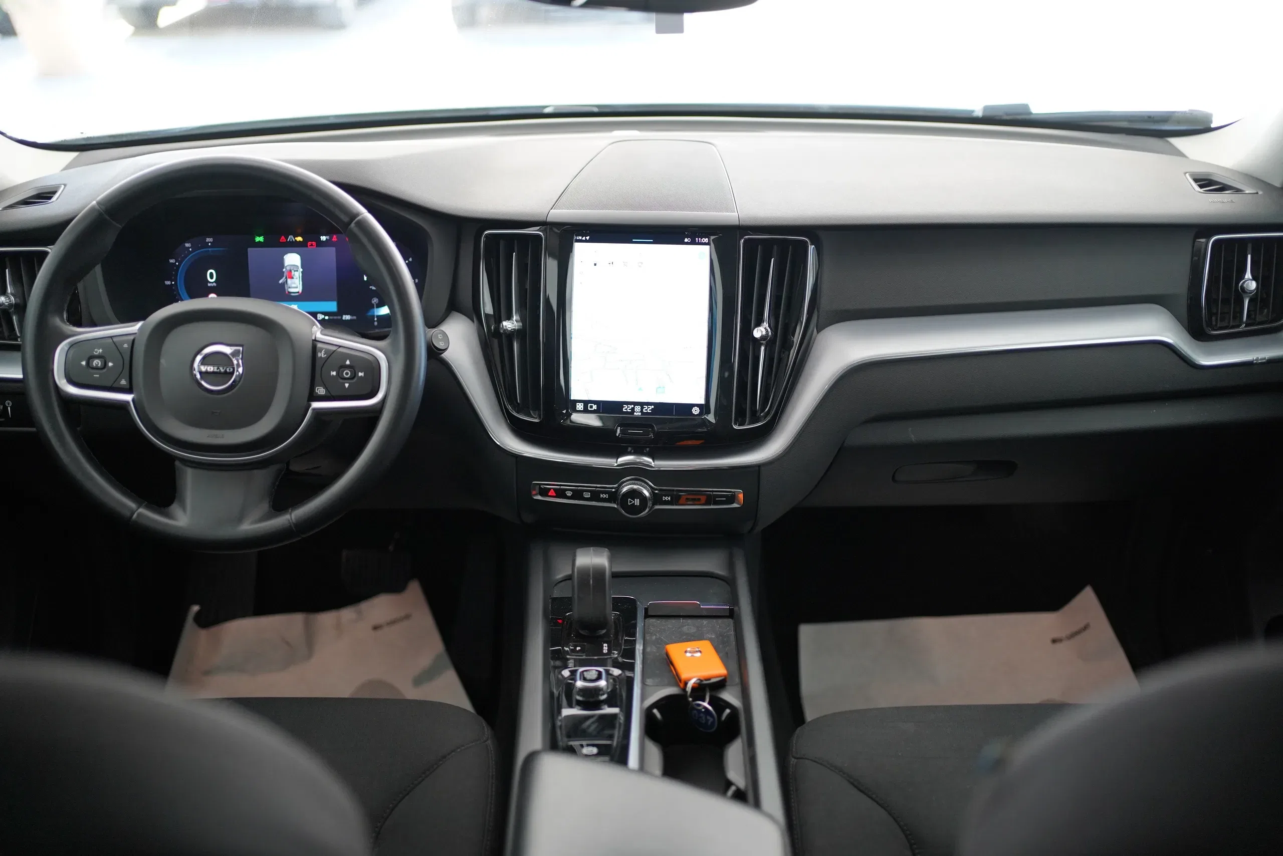 Volvo XC60 B4 (d) AWD Geartronic Momentum foto 5
