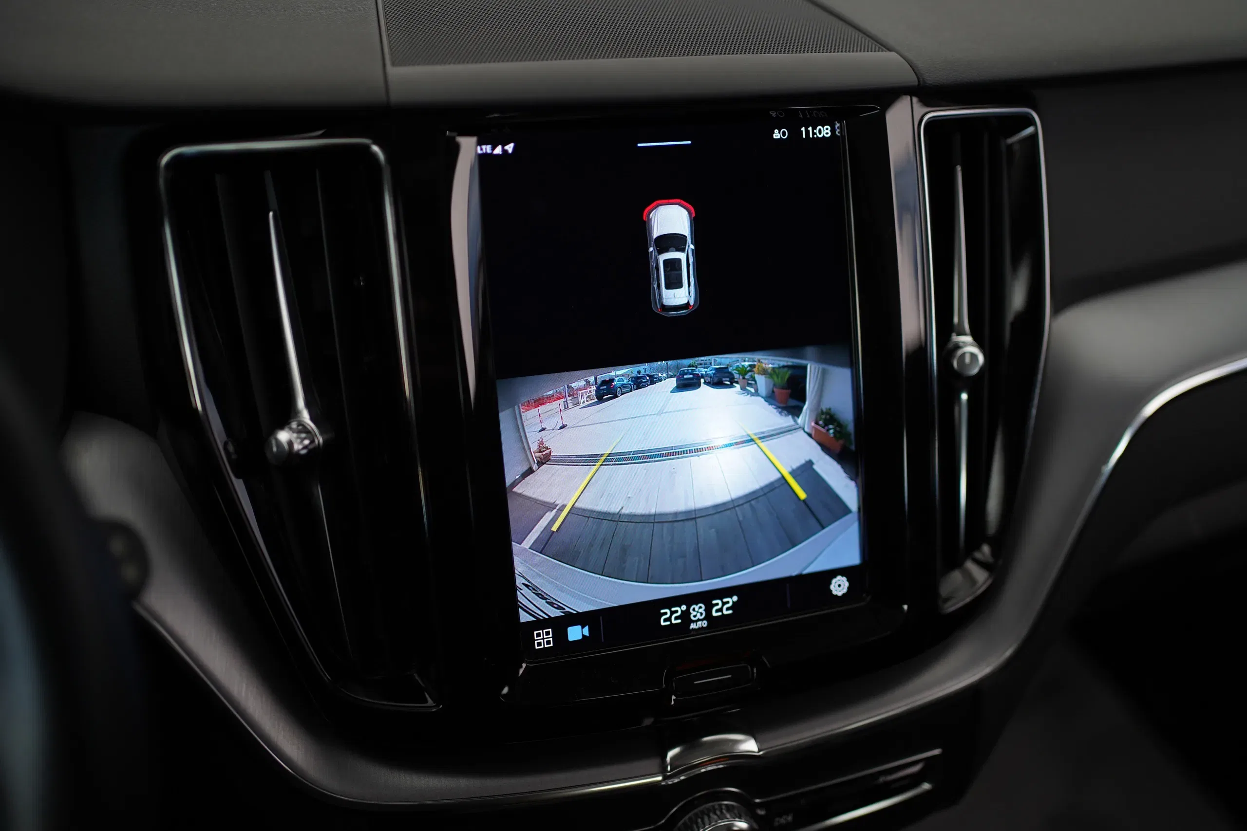 Volvo XC60 B4 (d) AWD Geartronic Momentum foto 12
