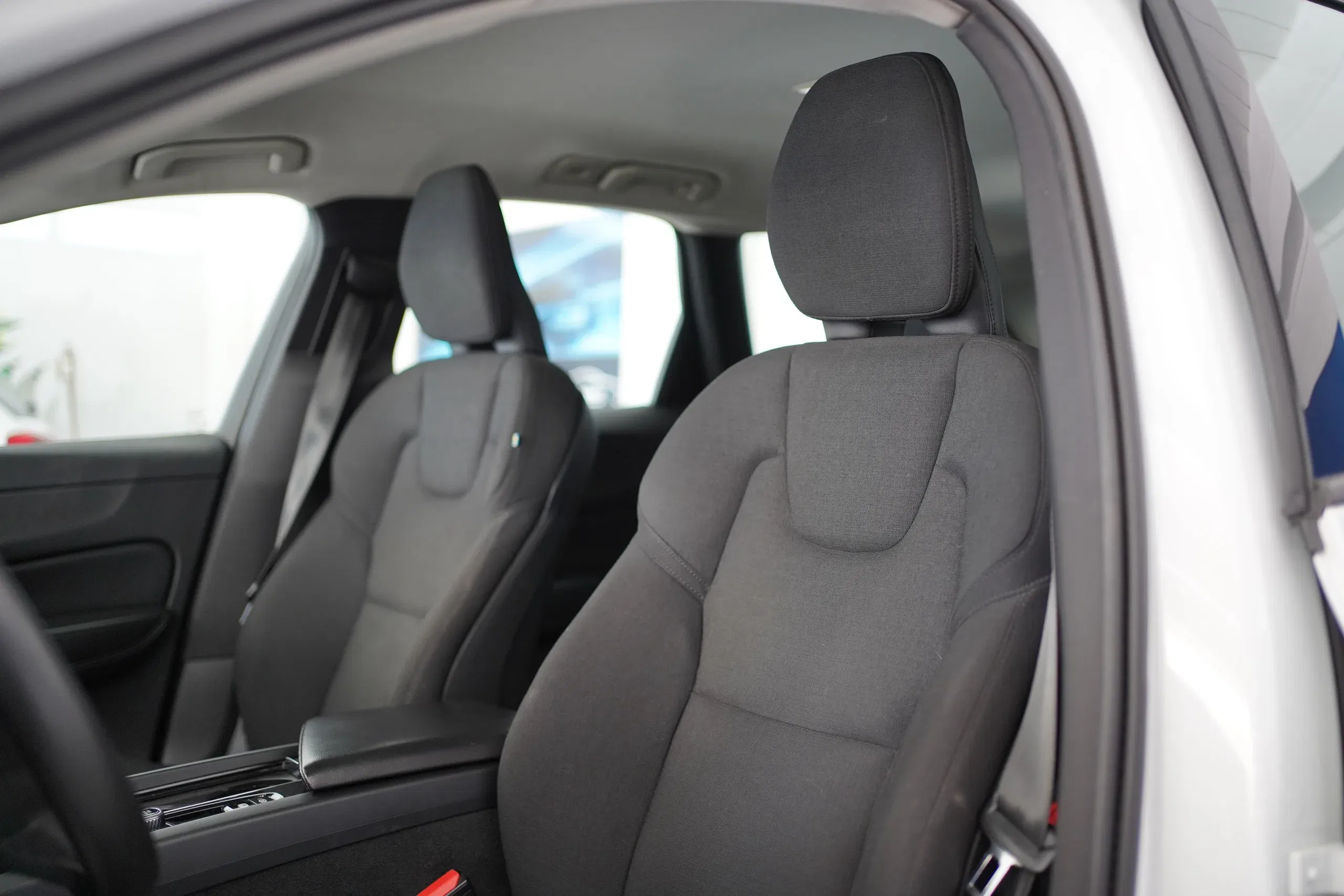 Volvo XC60 B4 (d) AWD Geartronic Momentum foto 8