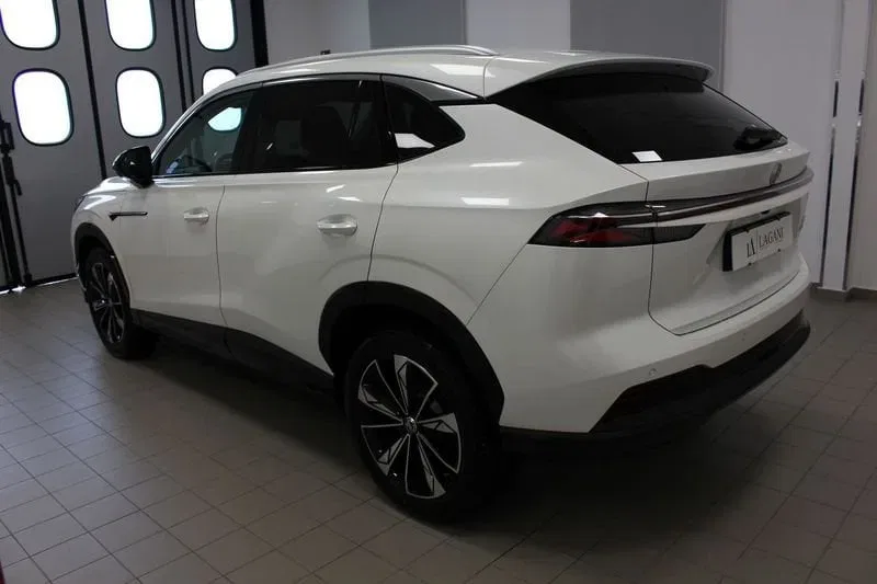 MG HS 1.5 T HEV Comfort AT foto 6