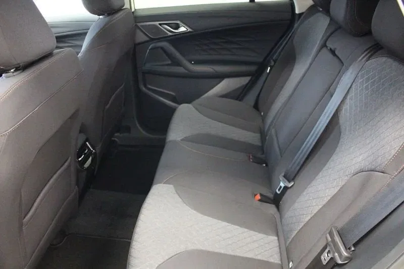 MG HS 1.5 T HEV Comfort AT foto 9
