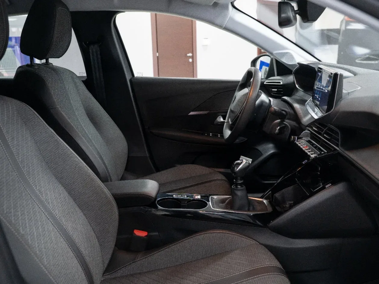Peugeot 208 1.2 Puretech Allure S&S 100CV foto 14