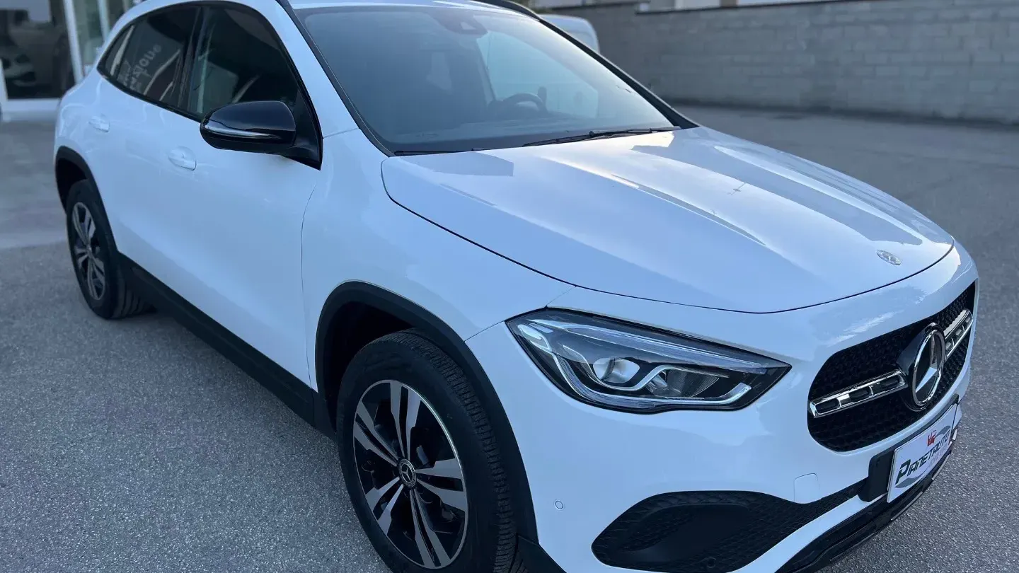 Mercedes-Benz GLA 180 d Automatic Sport Plus