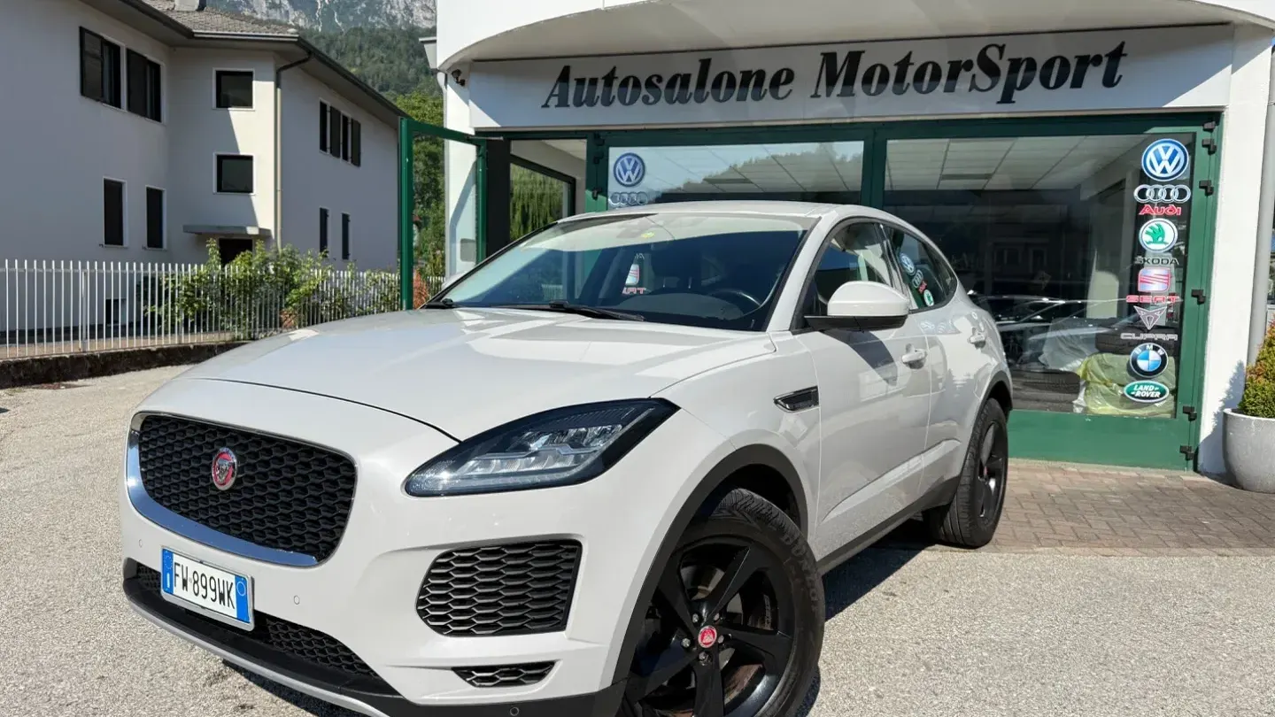 Jaguar E-Pace 2.0D 150CV AWD aut. R-Dynamic SE CATENA SOSTITUITA